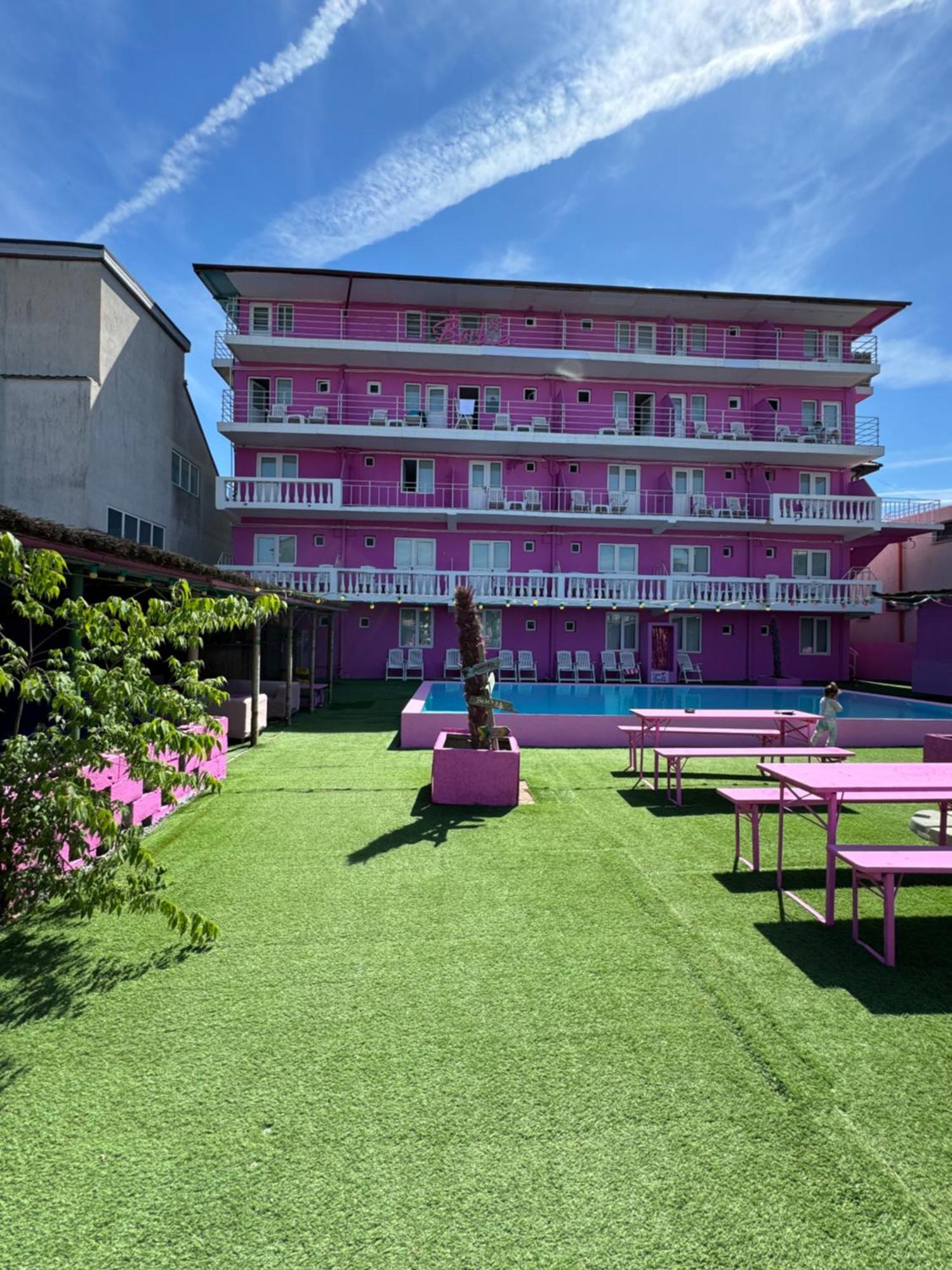 Casa Barbie Costinesti Hostel Exterior photo